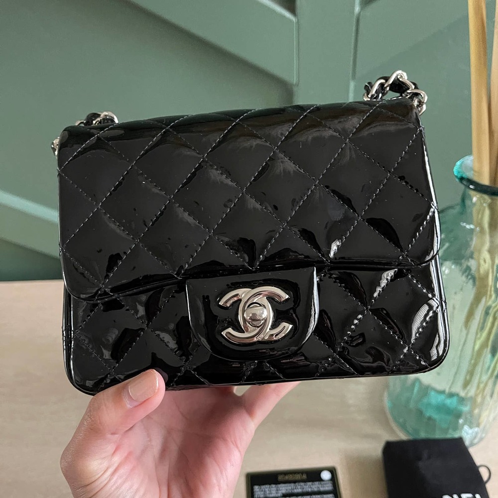 ❌SOLD❌EUC Chanel Classic Flap Mini Square Patent Black Silver HW Crossbody - Picture 4 of 16